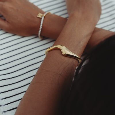 سوار كف الموجة