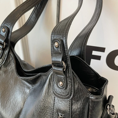 Oma - Large Capacity Double Zip Shoulder Bag