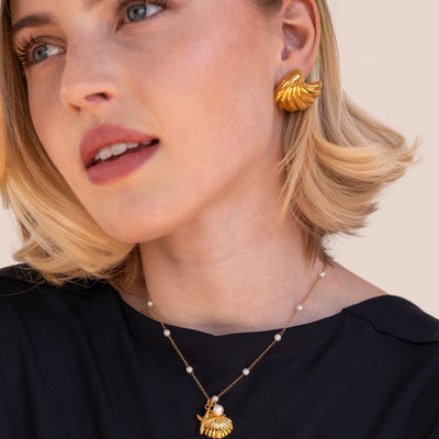 gold shell earrings