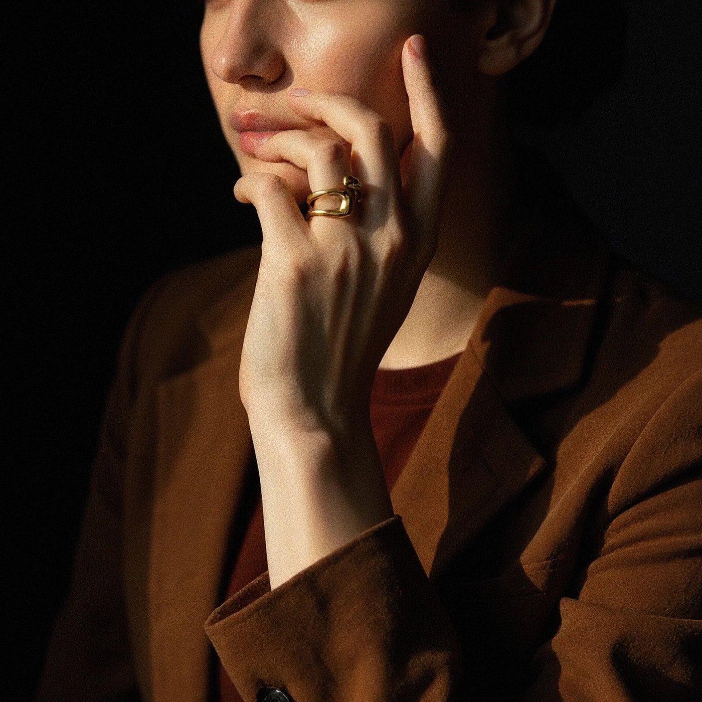 خاتم برنيك المفتوح من الذهب