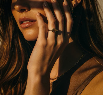 خاتم بيلارا الذهبي العقدة