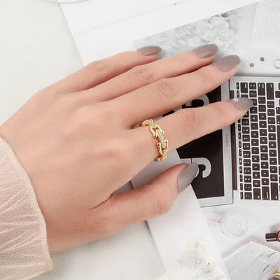 خاتم كلوي الذهبي