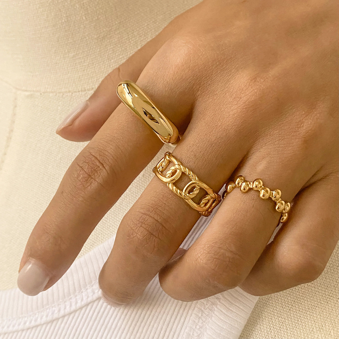 خاتم إيميلين الذهبي