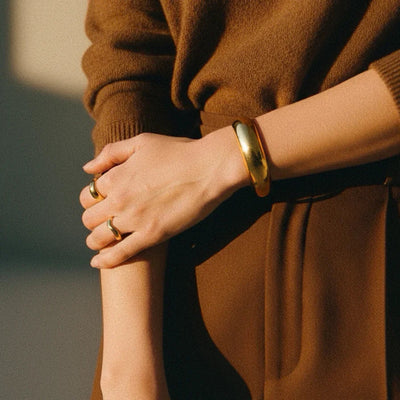 خاتم لوناتريا الذهبي الموجي