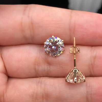 أقراط تيرا من الذهب الأبيض الأنيق