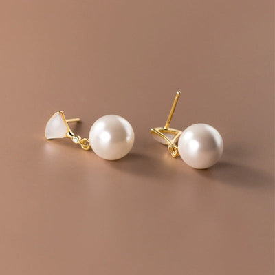 Leka - Elegant Gold Pearl Earrings 
