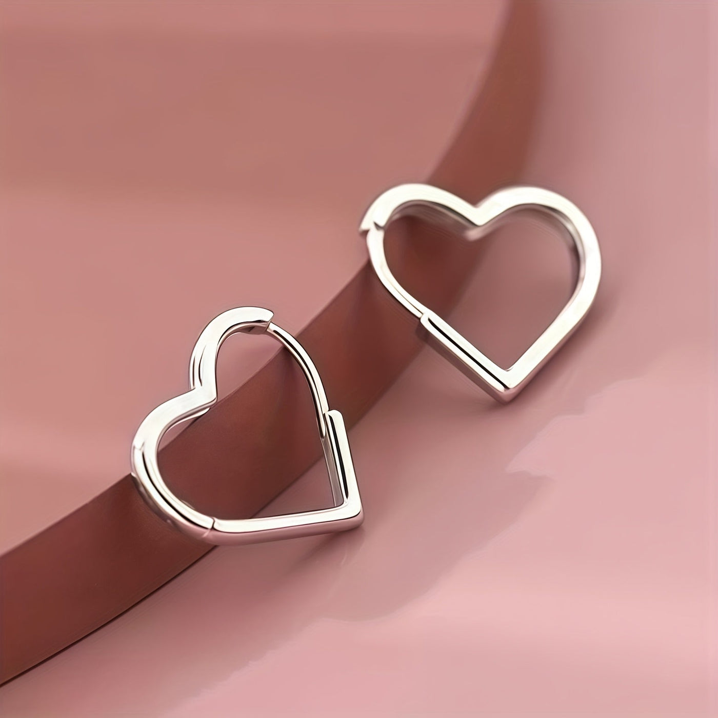 أقراط قلب ذهبي من الفولاذ المقاوم للصدأ