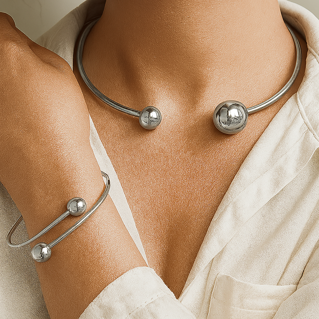 Simple Design Choker and Wristband Set | Gold
