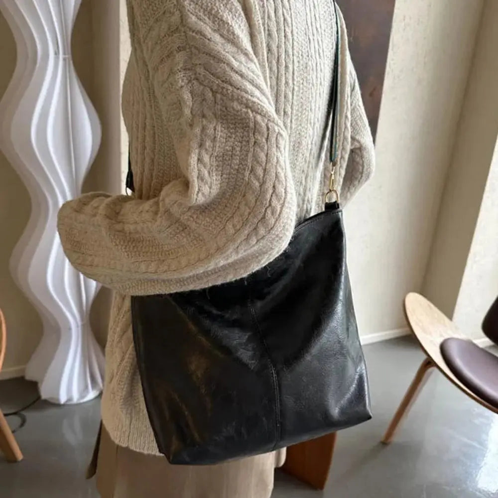 Alexis - Vintage Leather Bucket Bag for Everyday Use