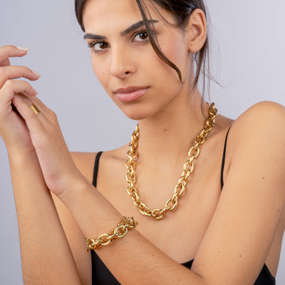 سوار إيلا الضخم