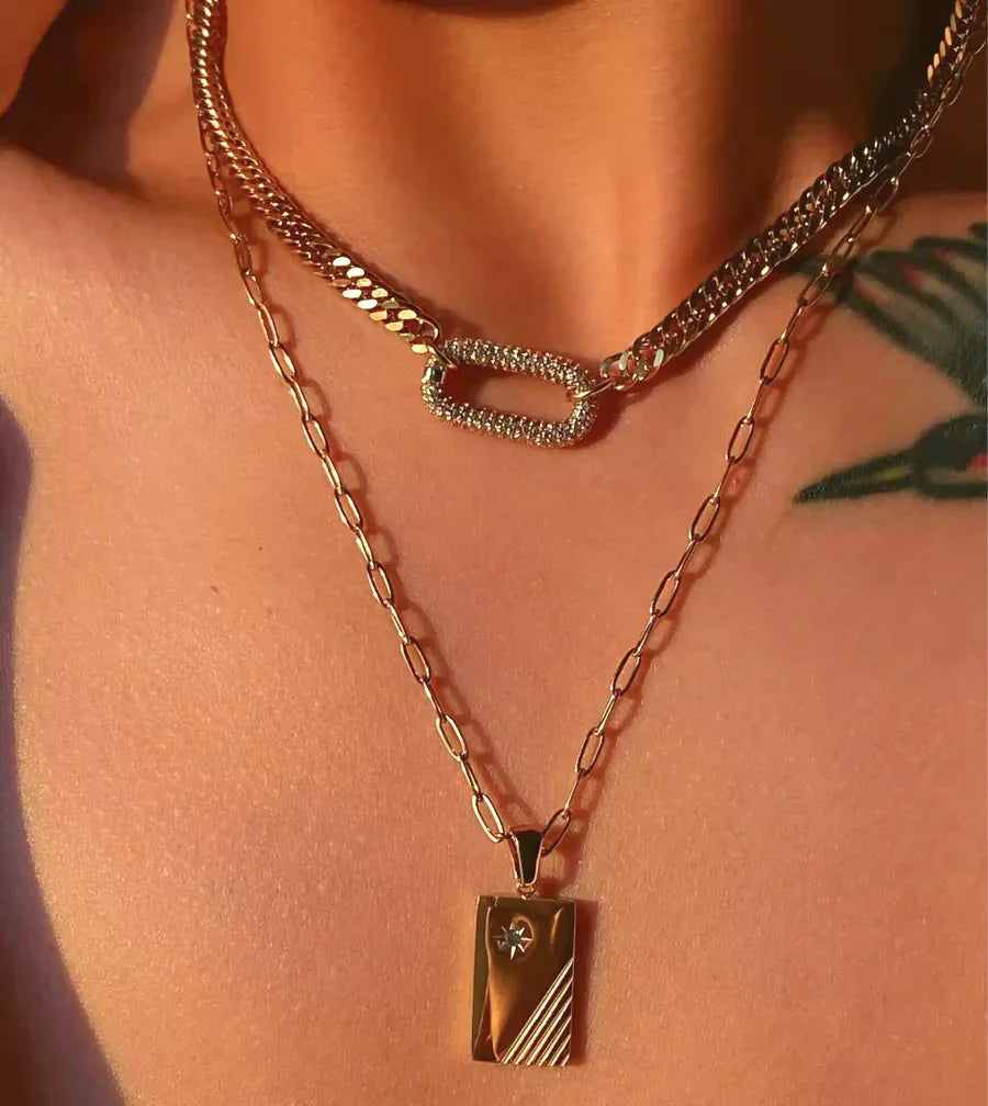 قلادة كليو الماسية