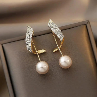 gold pearl earrings
