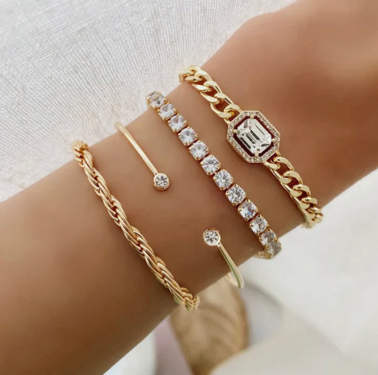 Domitia Calvina Bracelet Collection | Gold