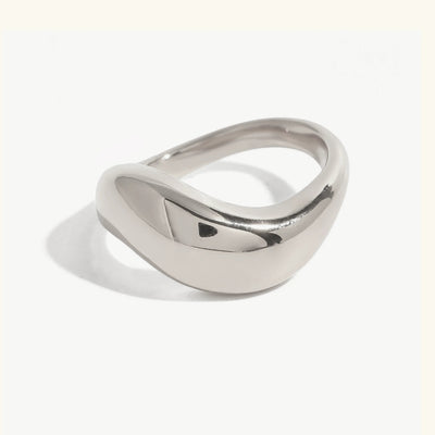 خاتم لانا الذهبي غير المحدد