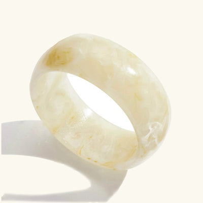 خاتم كايتلين الأكريليكي السميك