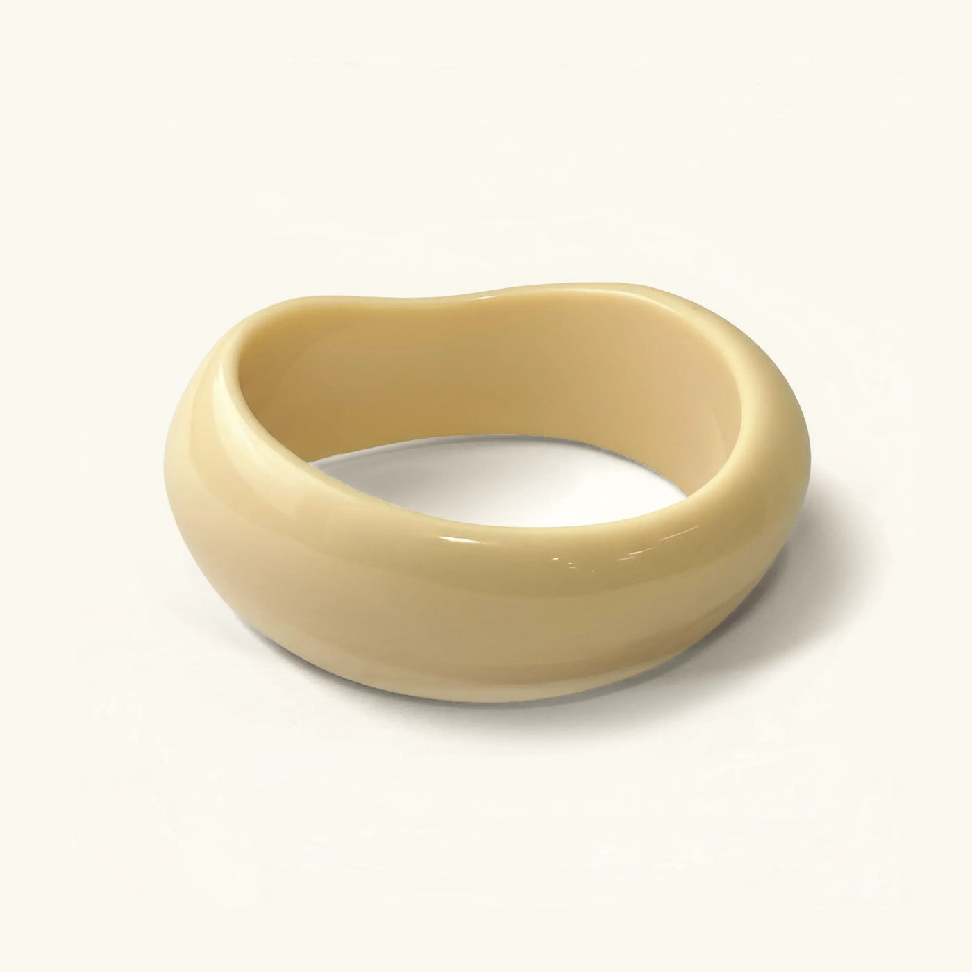 أساور جوليانا المنحوتة لخريف