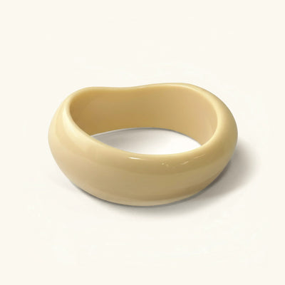 أساور جوليانا المنحوتة لخريف