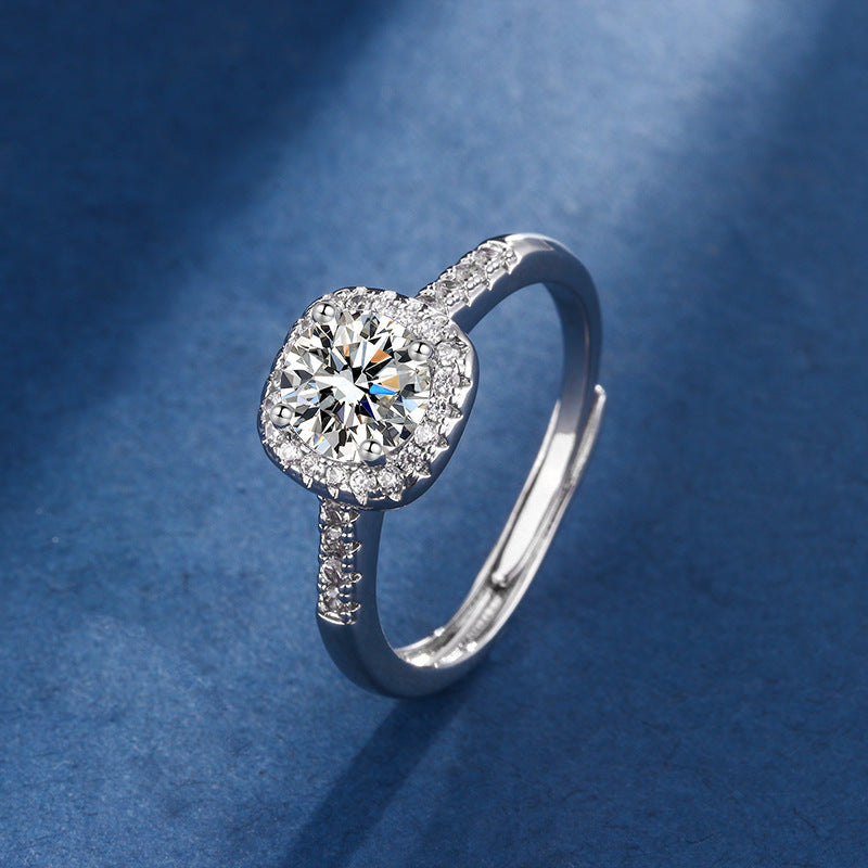 مجموعة مجوهرات آريا المربعة المصنوعة من الذهب الأبيض الحصري