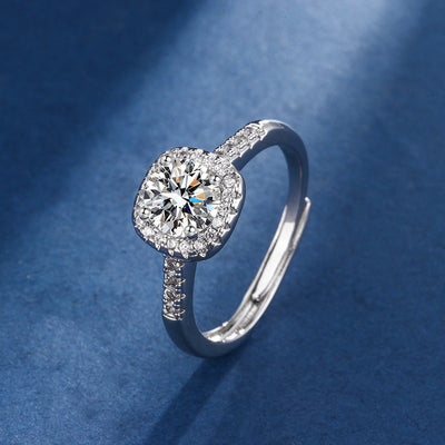 مجموعة مجوهرات آريا المربعة المصنوعة من الذهب الأبيض الحصري