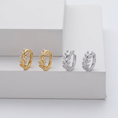 أقراط هوب بشكل ورقة فضية