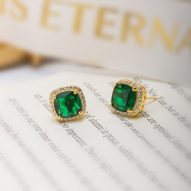 Callista Verdot Earrings | Gold