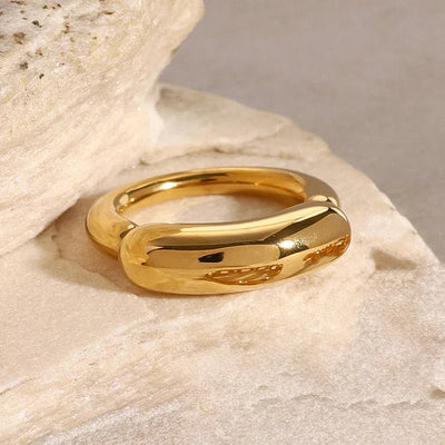 خاتم إيميلين الذهبي