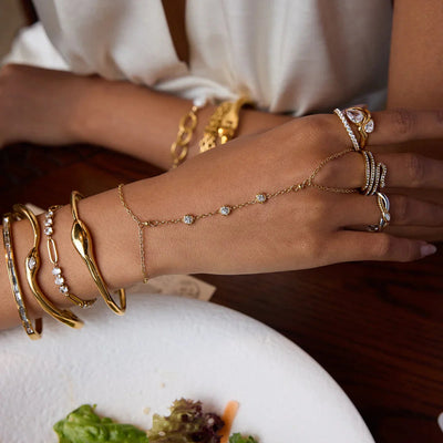 خاتم سوليتا الماسي على شكل قطرة ذهبية