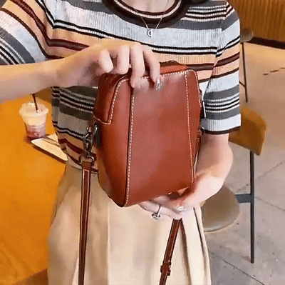 Vienna - Small Solid Handbag