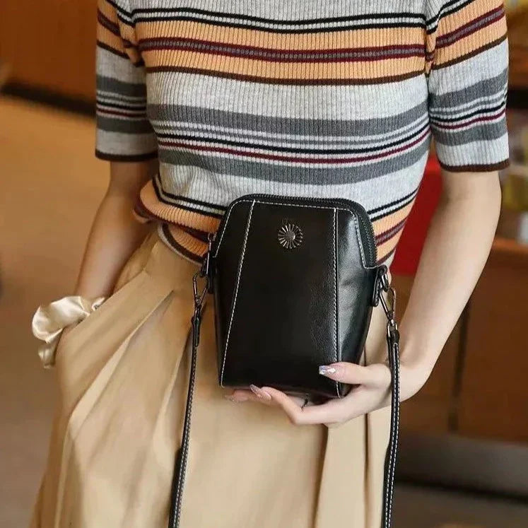 Vienna - Small Solid Handbag