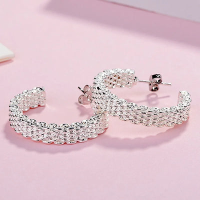 أقراط تشارم عيد الميلاد من الفضة الإسترلينية الأنيقة