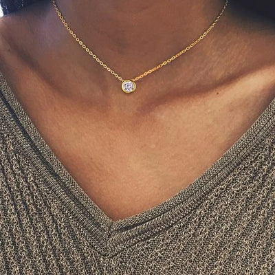 قلادة ملونة حصرية من الفولاذ المقاوم للصدأ بأحجار الميلاد