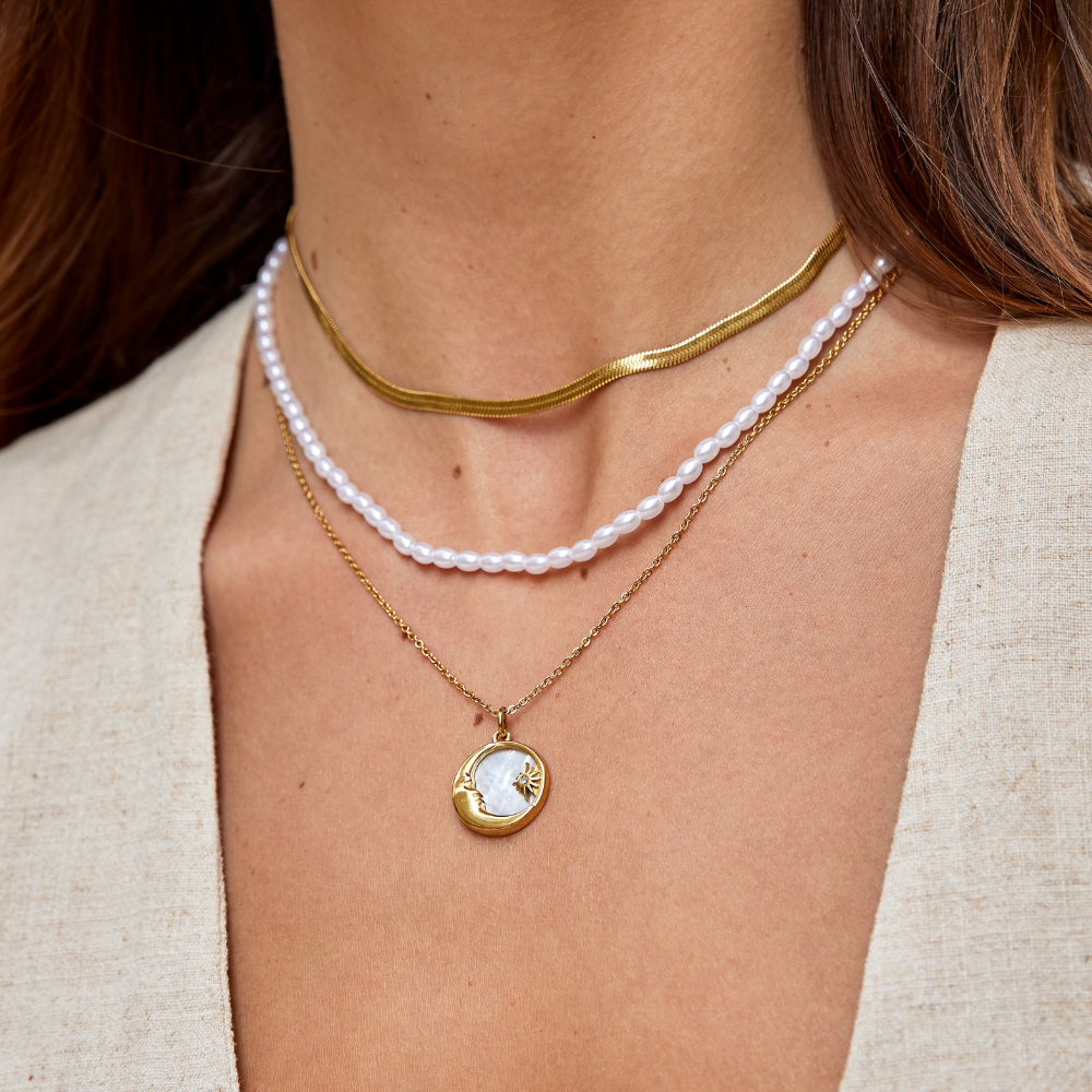 قلادة سلسلة الثعبان الذهبية