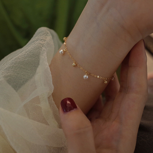 Arisel - Elegant Pearl Bracelet 