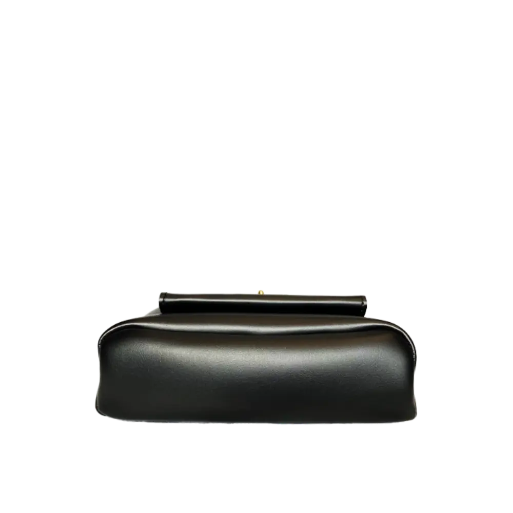 Anna - Elegant leather bag with snap closure