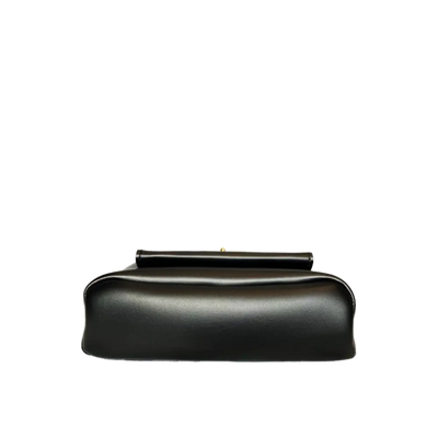 Anna - Elegant leather bag with snap closure