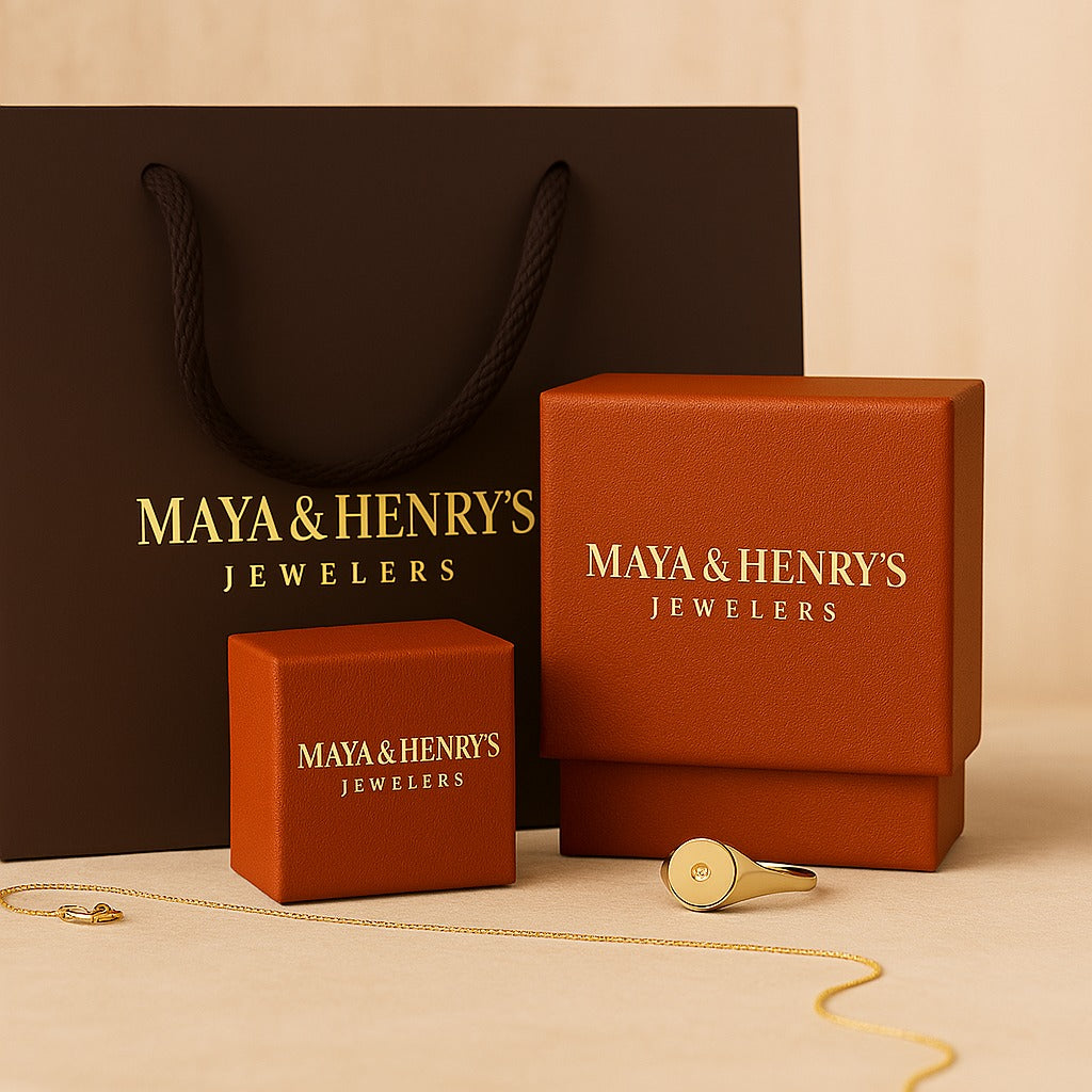 مجموعة مجوهرات آريا المربعة المصنوعة من الذهب الأبيض الحصري