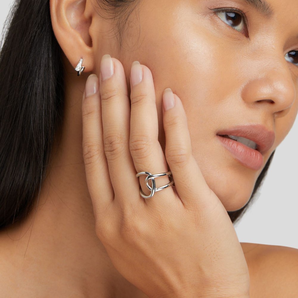 Astrid's silver ring