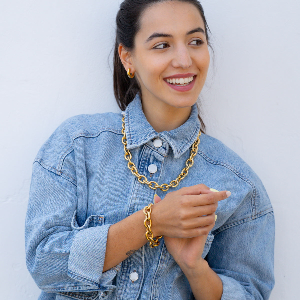 سوار إيلا الضخم