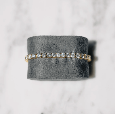 سوار التنس الذهبي