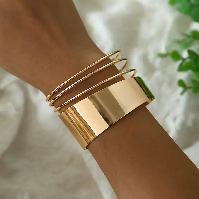 Classic Antique Gold Bracelet