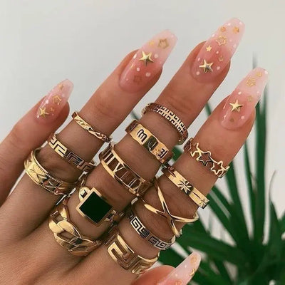 Unique package containing 8 to 12 rings