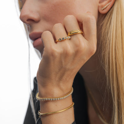 سوار أفا للتنس